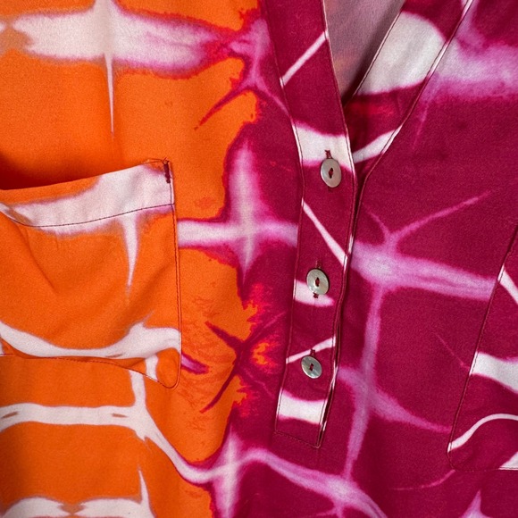 Chicos Tie Dye Abstract Blouse Size 3 XL V-Neck Colorful Vibrant Lightweight - Picture 2 of 10